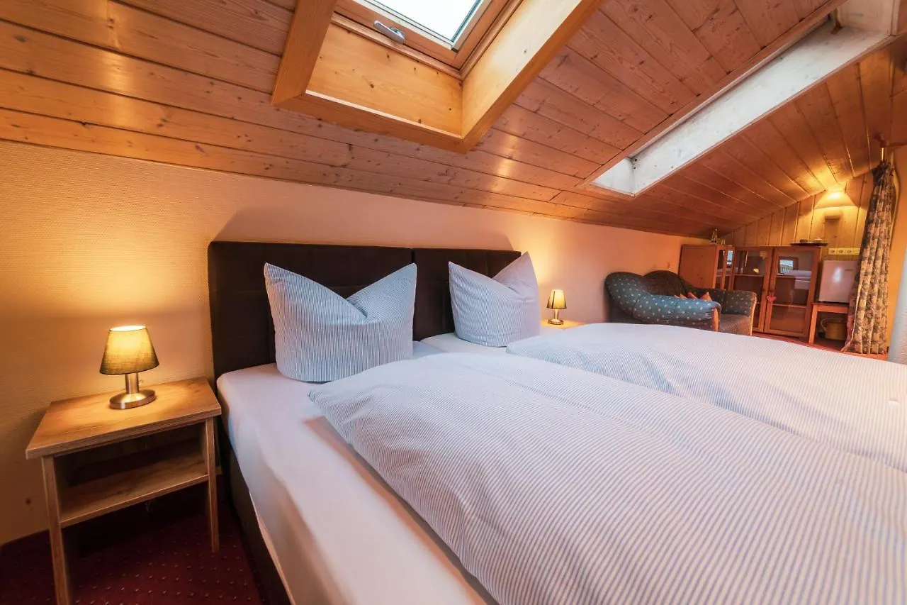 Hotel Garni Landhaus Traunbachhaeusl Ruhpolding 3*,