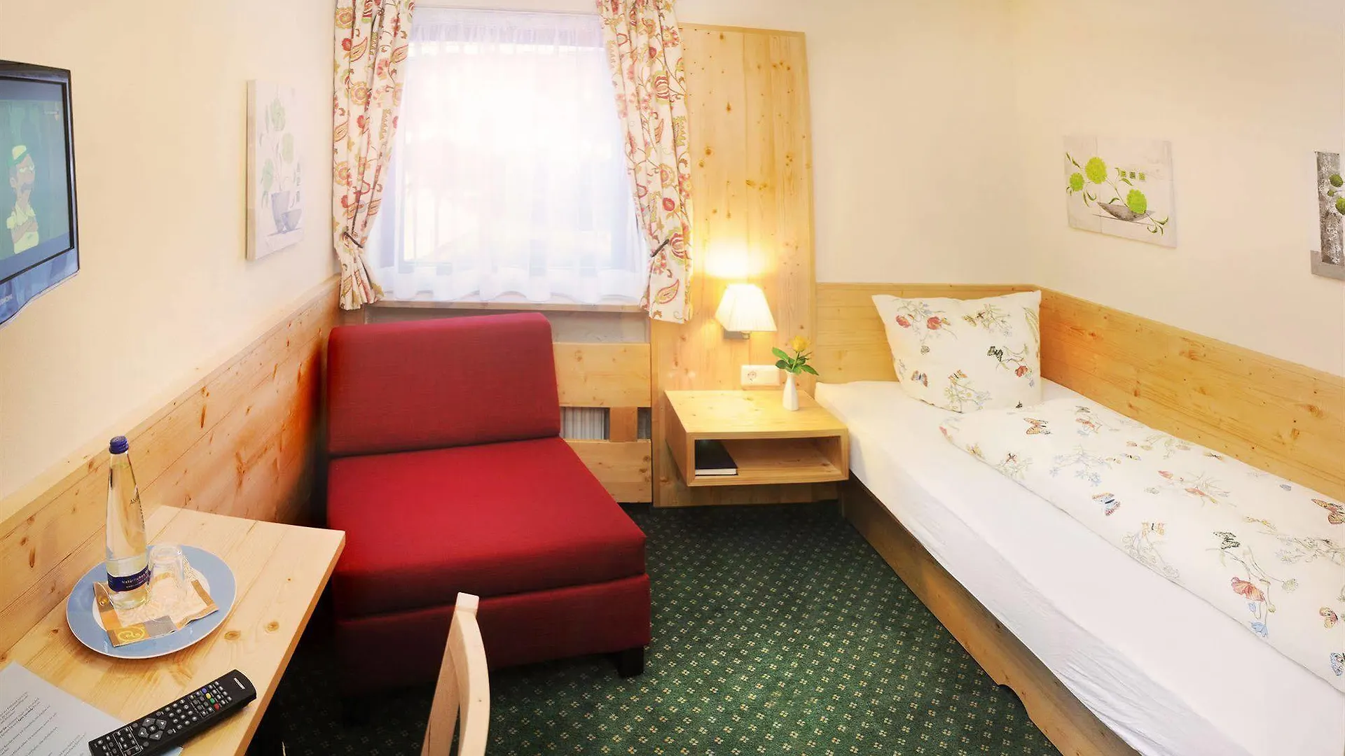 Hotel Garni Landhaus Traunbachhaeusl Ruhpolding Germany